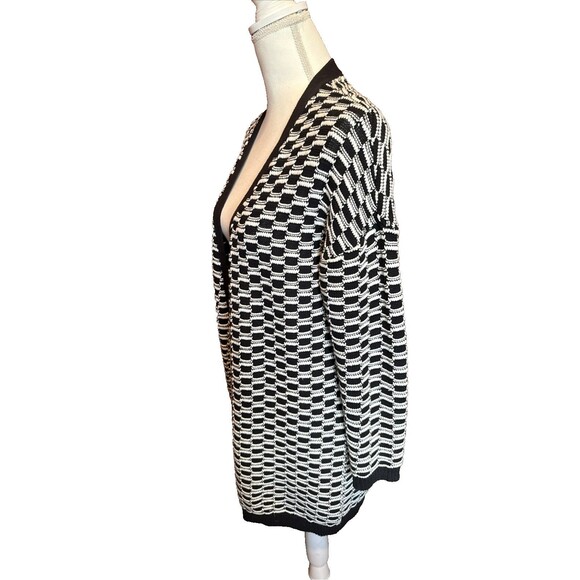 Neiman Marcus Cardigan Open Front Medium Black White Graphic Bold Textural - Picture 2 of 7